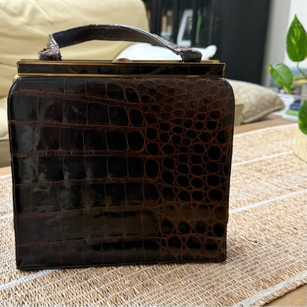 Vintage alligator purse! Lovely Bellestons purse